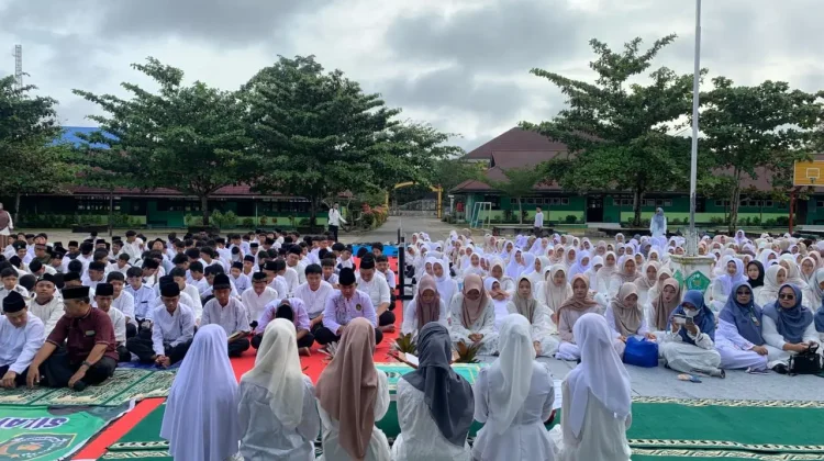 MTsN 1 Sintang Sambut Bulan Suci Ramadan