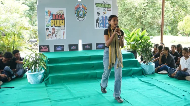 Siswa SMA Tampil Ekspresif dalam Kompetisi Dies Natalis
