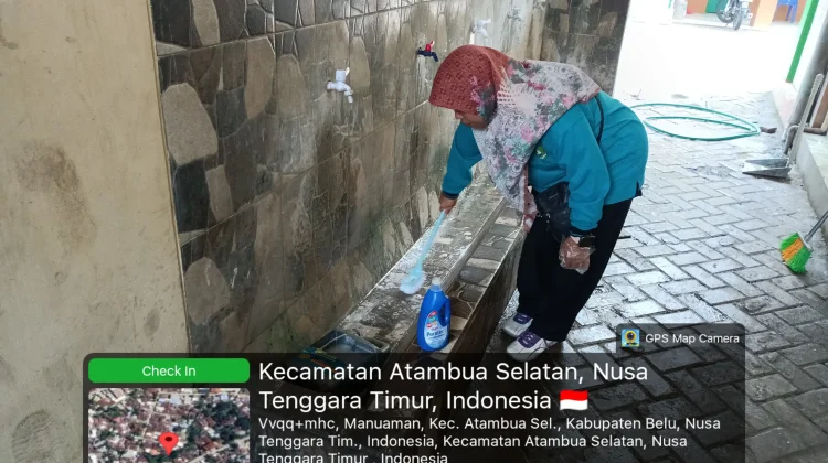 Masjid Al-Muhajirin Atambua Bersihkan Lingkungan jelang Ramadhan