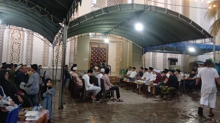 Suasana Buka Puasa Bersama Akbar Jilid 1 di Masjid Hidayatullah Atambua