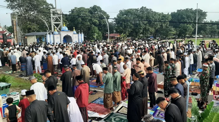 Ribuan Umat Muslim Belu Salat Id