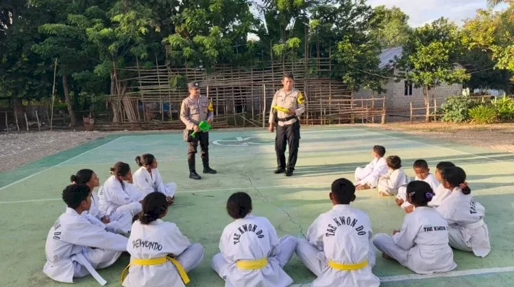 Personel Bhabinkamtibmas Polres TTU Beri Pembekalan Ilmu Kepolisian