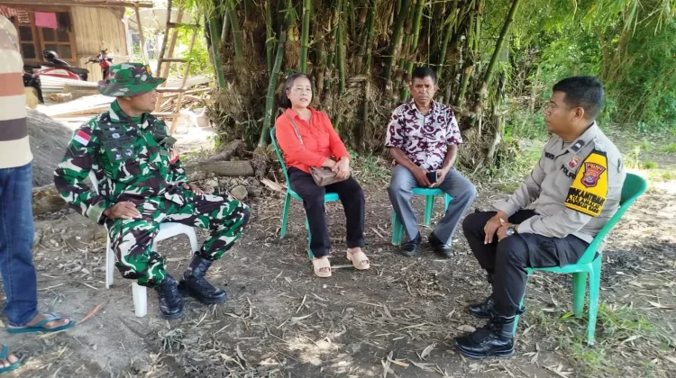 Bhabinkamtibmas Tulamalae Polres Belu dan Babinsa TNI Kunjung Warga Binaan