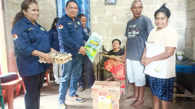 Kemenag TTU Salurkan Bantuan bagi Warga Disabilitas