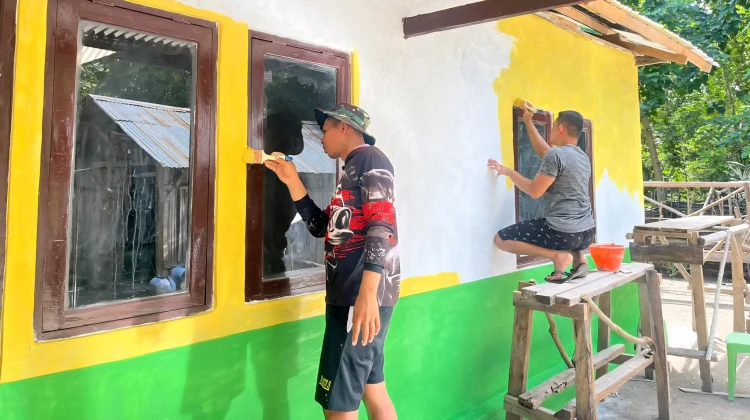 Satgas Yonarmed 12 Kostrad Bedah Rumah Warga di Malaka