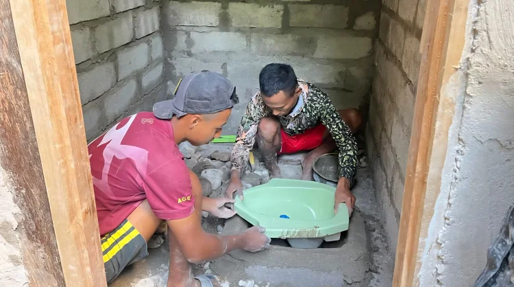 Satgas Yonarmed 12 Kostrad Bedah Rumah Warga di Malaka