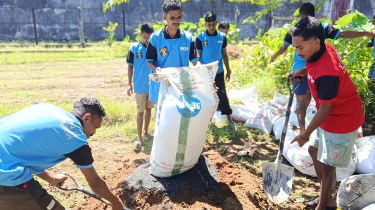 Warga Binaan Lapas Atambua Belajar Membuta Pupuk Biochar