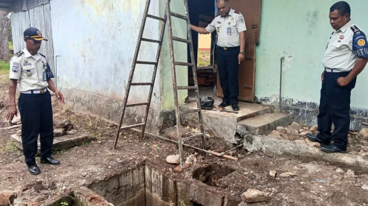 Lapas Atambua Libatkan Warga Binaan Rehabilitasi Rumah Dinas