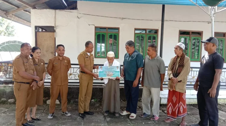 Empat Masjid di Belu Menerima Bantuan Sapi Kurban