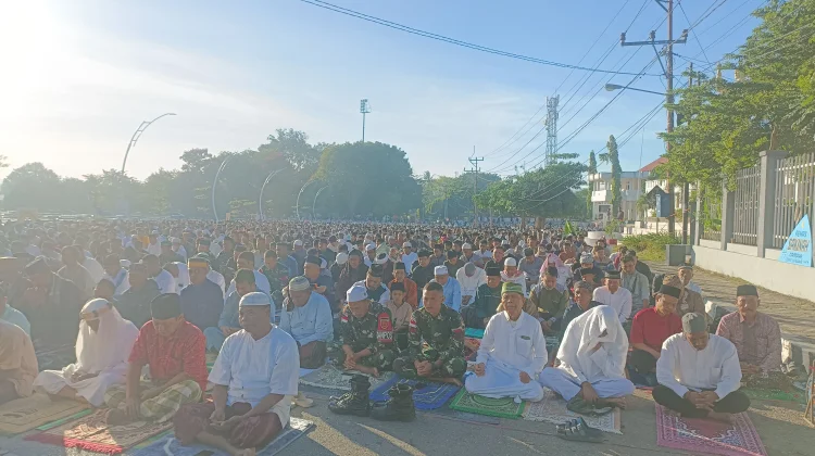Ribuan Umat Muslim di Atambua Melaksanakan Salat Idhul Adha