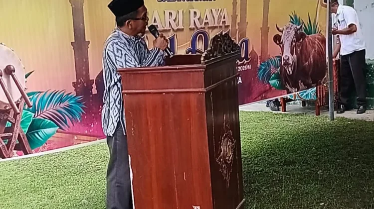Pemkab Malaka Salurkan Lima Sapi Kurban untuk Masjid