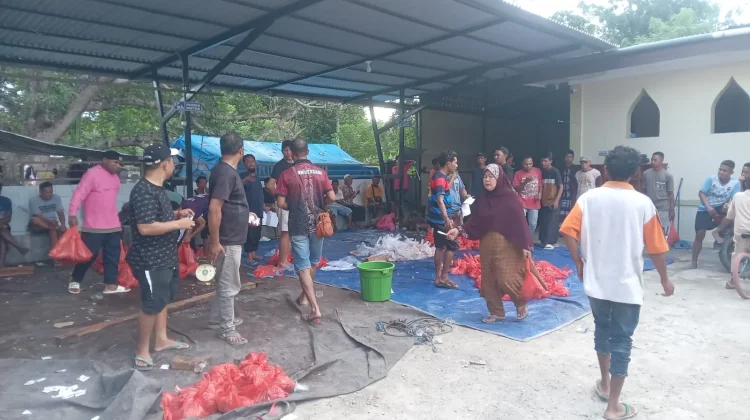 Pemkab Malaka Salurkan Lima Sapi Kurban untuk Masjid
