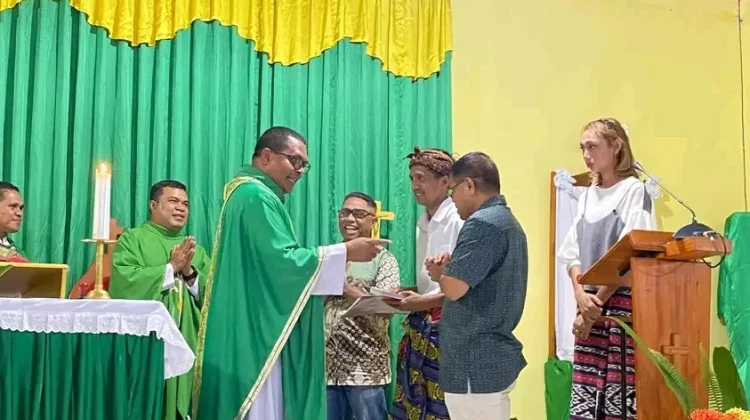 Semangat Baru Kaum Muda Warnai Pelantikan OMK Stasi Kuneru