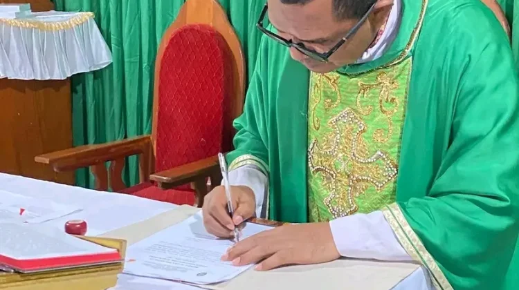 Semangat Baru Kaum Muda Warnai Pelantikan OMK Stasi Kuneru