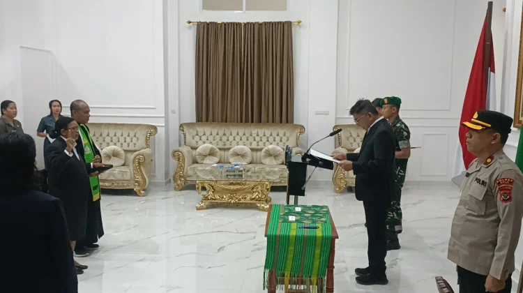 Bupati Belu Resmi Lantik Elly Rambitan Sebagai Penjabat Sekda Belu