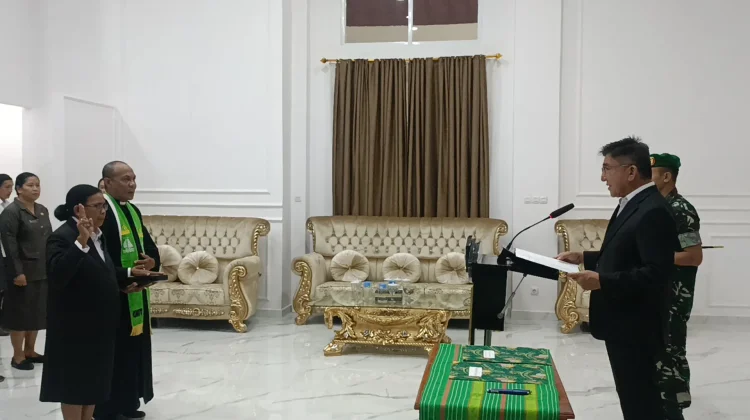 Bupati Belu Resmi Lantik Elly Rambitan Sebagai Penjabat Sekda Belu