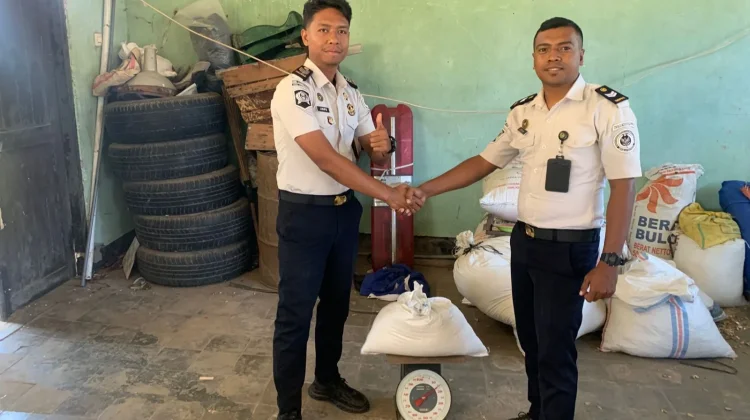Lima Ton Beras Warga Binaan Lapas Atambua Diserbu Pembeli