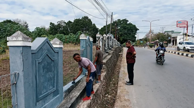 Sambut HUT RI, Lapas Atambua Cat Ulang Pagar Luar