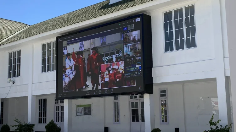 Wisuda Unhan RI Periode II 2026 Berlangsung Meriah di Kampus Ben Mboi Atambua