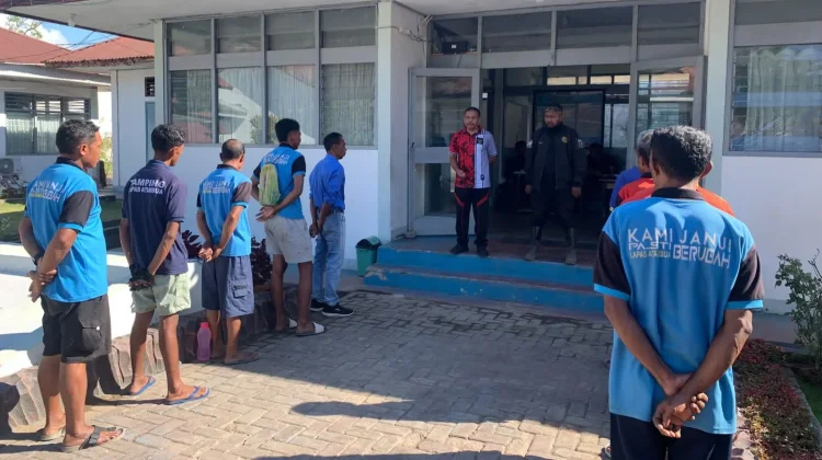 Sebanyak 13 Warga Binaan Lapas Atambua Terima Premi Hasil Penjualan Padi
