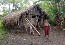 Gubuk Nyaris Roboh, Lansia Bertahan