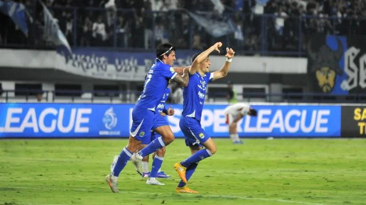 Dramatis, Persib Kalahkan Bali United 3-2