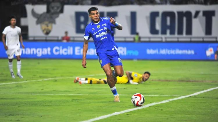 Persib Ditahan Imbang Arema 0-0 di Bandung