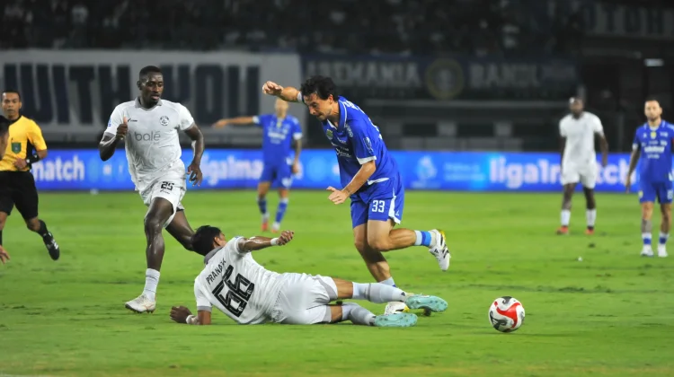 Persib Ditahan Imbang Arema 0-0 di Bandung