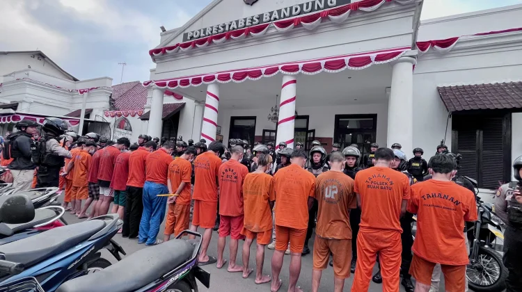 19 Terduga Pelaku Kejahatan Jalanan di Bandung Diringkus Polisi