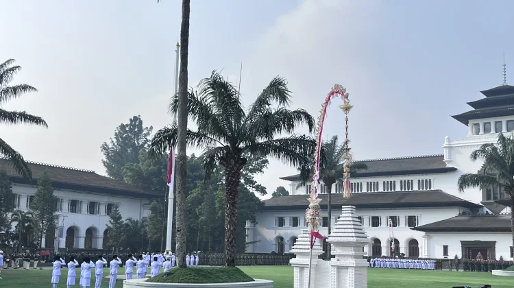 Dipimpin KDM, Upacara HUT RI ke-81 Pemprov Jabar Libatkan Semua Unsur