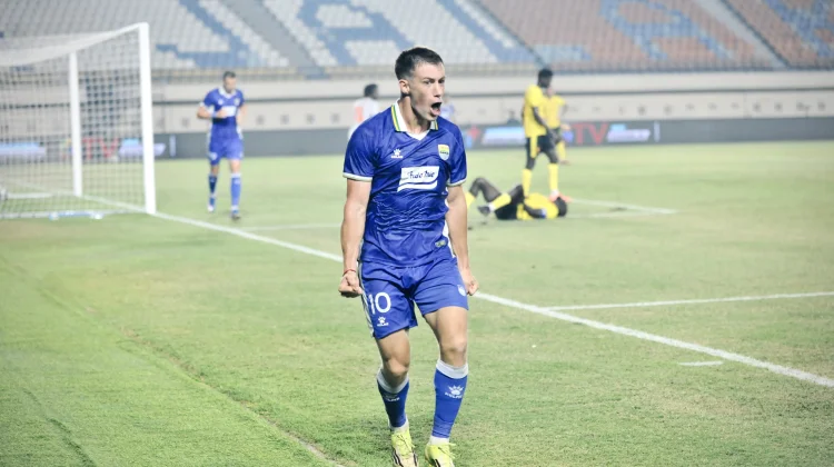 Gol Tunggal Peralta Bawa Persib Lolos ke ACL 2 Usai Kalahkan Manilla Digger