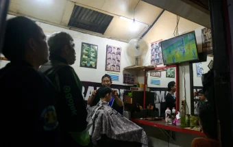 Bandung Berhenti Sejenak saat Warga Nobar Persib di Semifinal Piala Presiden 2026