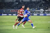 Hujan Gol, Persib Gilas Madura United 5-0