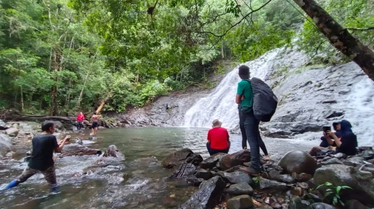 Air Terjun Mandin Panyuluhan, Permata di Lereng Gunung Haur Bunak