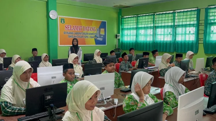 SD Yapis 1 Biak Laksanakan Asesmen Sumatif Akhir Siswa Kelas VI, Berbasis Komputer