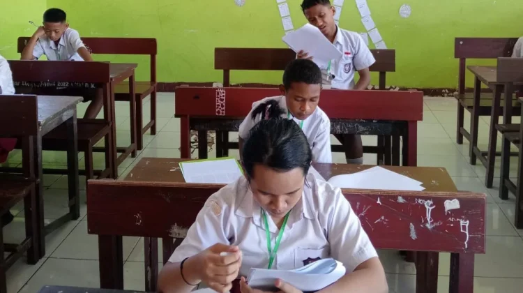 Ujian Akhir Siswa Kelas VI SD Inpres Fandoi Biak Berjalan Lancar, Diikuti 35 Peserta
