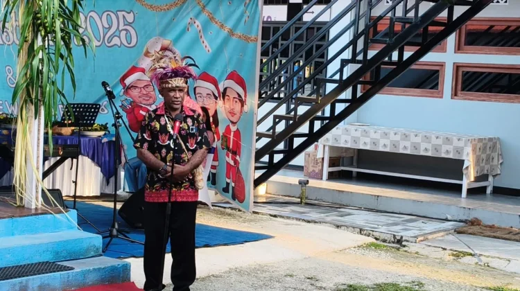 Adat – Keluara Mendukung Pengukuhan Wabup Biak Sebagai “Pati” Maluku