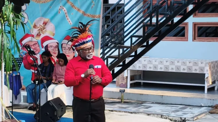 Adat – Keluara Mendukung Pengukuhan Wabup Biak Sebagai “Pati” Maluku