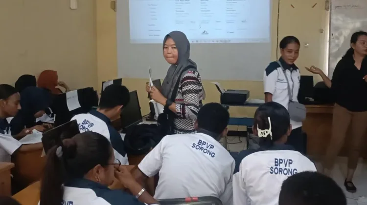Peserta Pelatihan Kejuruan IT LLK Biak, Ikuti Sosialisasi Akun SiapKerja