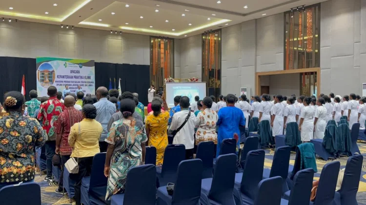 "Capping Day" diikuti 53 Mahasiswi D III Kebidanan Biak, Poltekes Kemenkes Jayapura