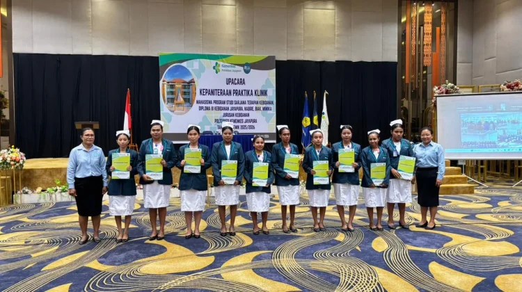 "Capping Day" diikuti 53 Mahasiswi D III Kebidanan Biak, Poltekes Kemenkes Jayapura