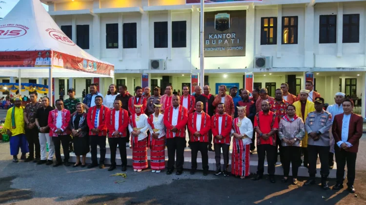 Kabupaten Supiori Pertamakali Peringati Hari Pattimura Berlangsung Meriah