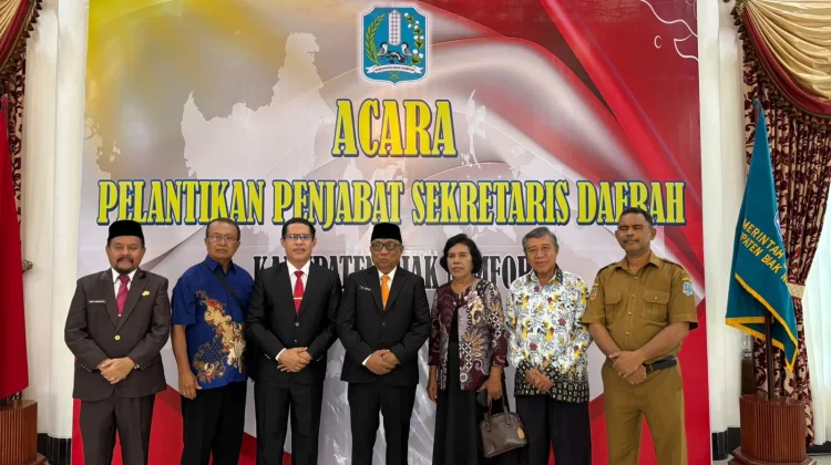Bupati Biak Numfor Lantik Zakharias Mailoa Sebagai Penjabat Sekretaris Daerah