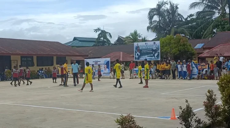 Meriahkan HUT ke-55, SMP YPPK St.Petrus Biak Gelar Turnamen Gawang Mini Tingkat SD