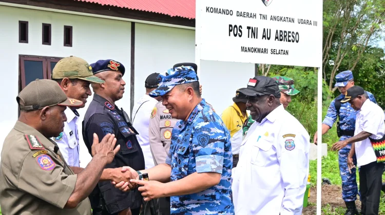 Pangkodau III Resmikan Pos Perwakilan TNI AU Abreso Manokwari Selatan