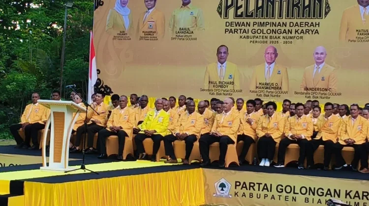 Bupati Mansnembra Menahkodai Partai Golkar Siap Menguningkan Biak