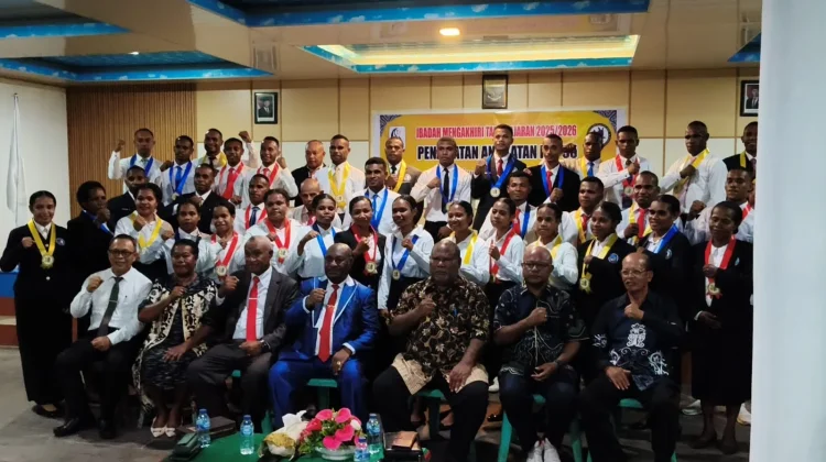 Pemkab Biak Dukung Sekolah Alkitab Mencetak Pelayan Tuhan