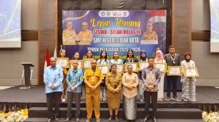 Lepas Kenang Siswa, 269 Lulusan SMP Negeri 3 Biak Kota Siap ke Jenjang Berikutnya