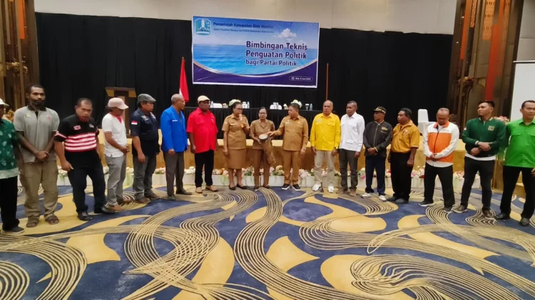 Kesbangpol Perkuat Integritas dan Kapasitas Kader Partai Politik