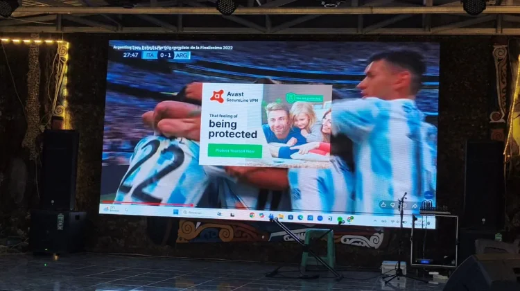 Videotron Raksasa BBC Biak Gratiskan Nobar Piala Dunia